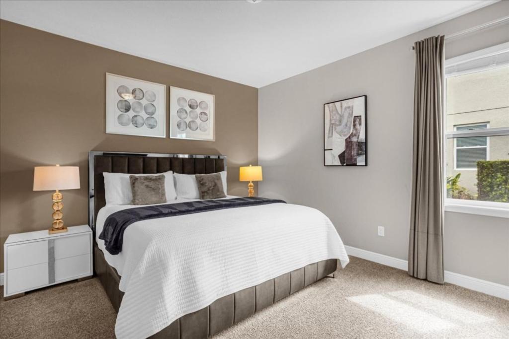 5 Bedrooms- 5 Bathrooms- Encore 7712 Fd Holiday home