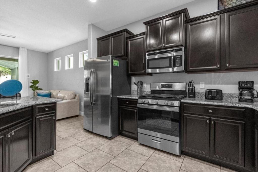 5 Bedrooms - 4 Bathrooms - Solterra 5357 Oa Orlando