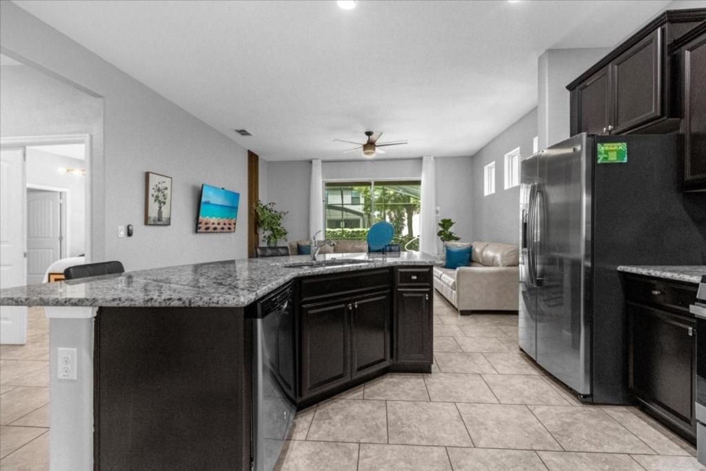 5 Bedrooms - 4 Bathrooms - Solterra 5357 Oa Orlando