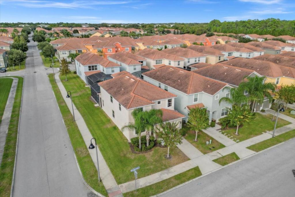 5 Bedrooms- 5 Bathrooms- Paradise Palms 2954 Bp Apartment *