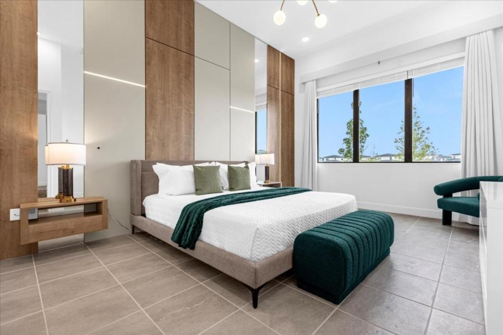 15 Bedrooms-16 Bathrooms- Paradiso Grande 6313ss *