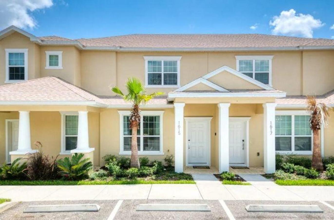 Holiday home 3 Bedroom Townhouse In Serenity, Wprivate Pool!