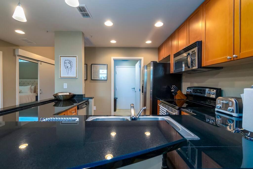 Stunning & Luxurious 2bed 2bath Open Floor Plan Apartment Orlando