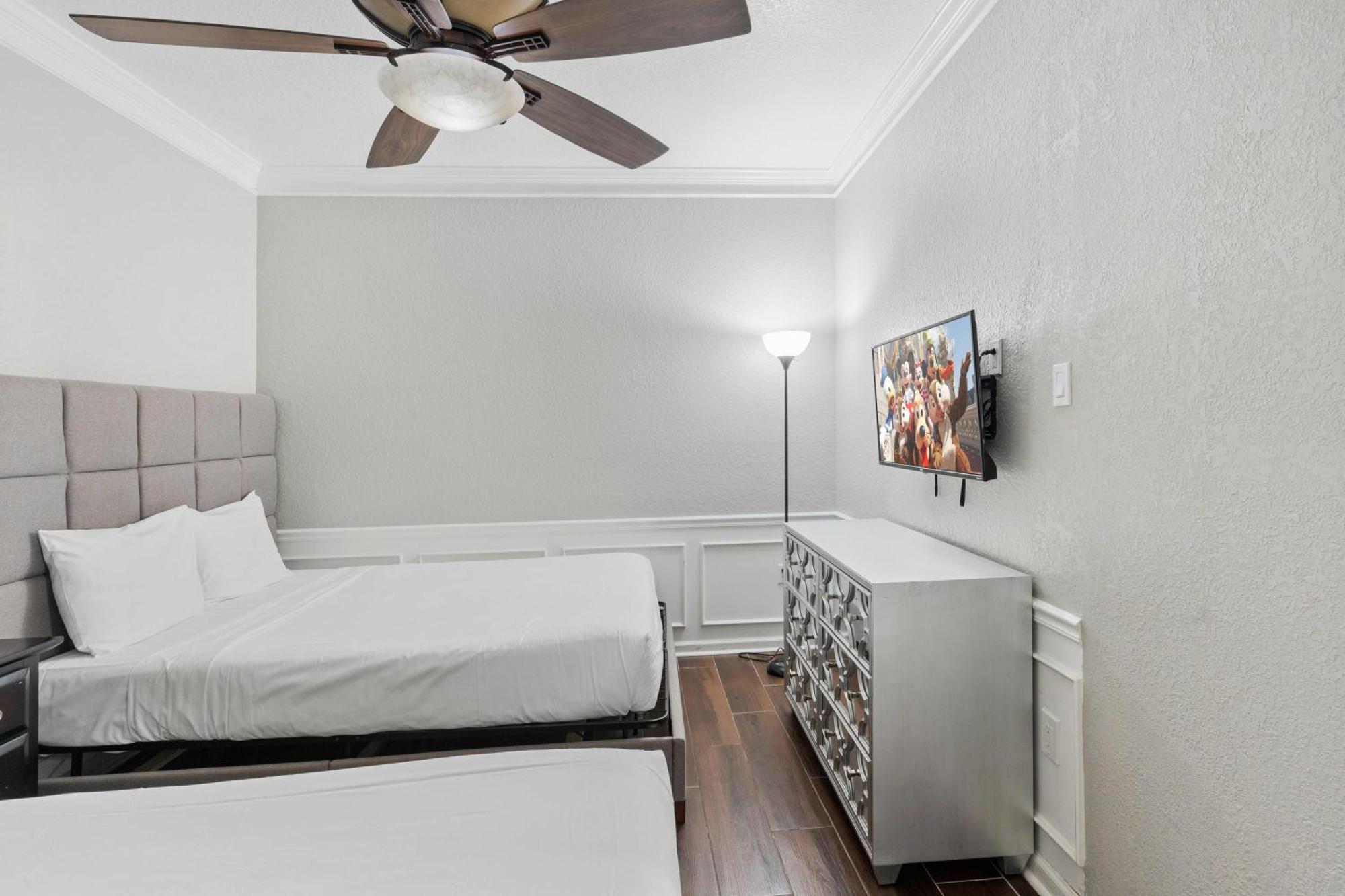 5049 Shoreway Loop 203 Apartment *