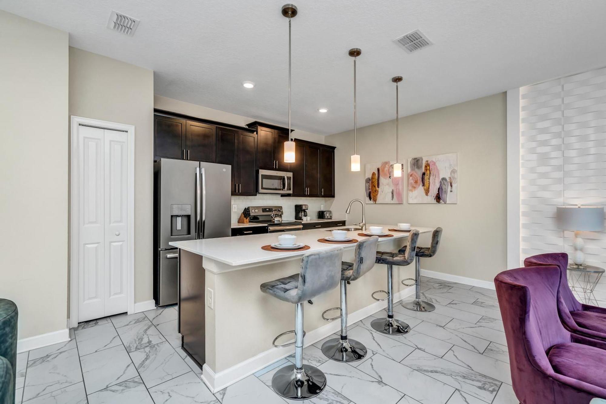 - Championsgate 469 *