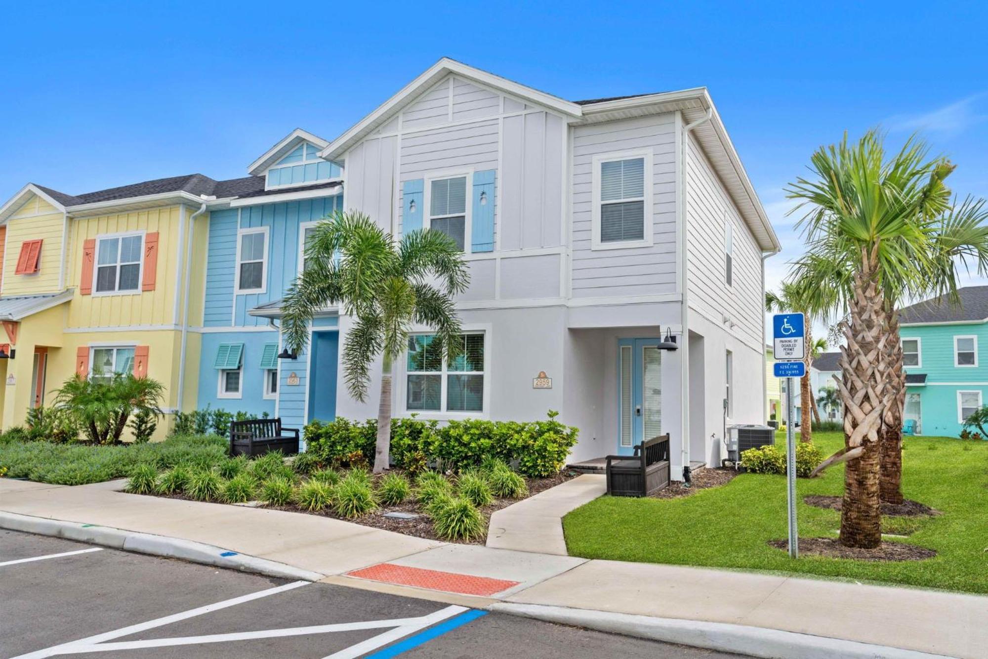 Holiday home - Margaritaville 201