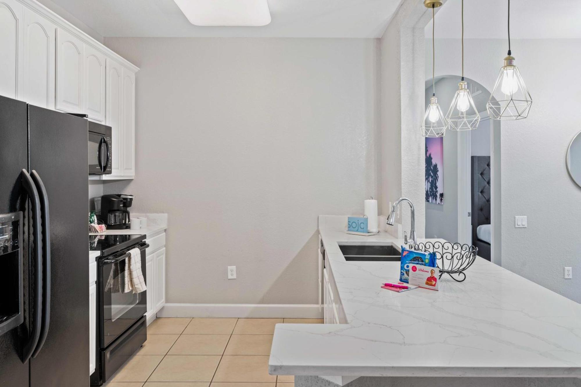 - Vista Cay 243