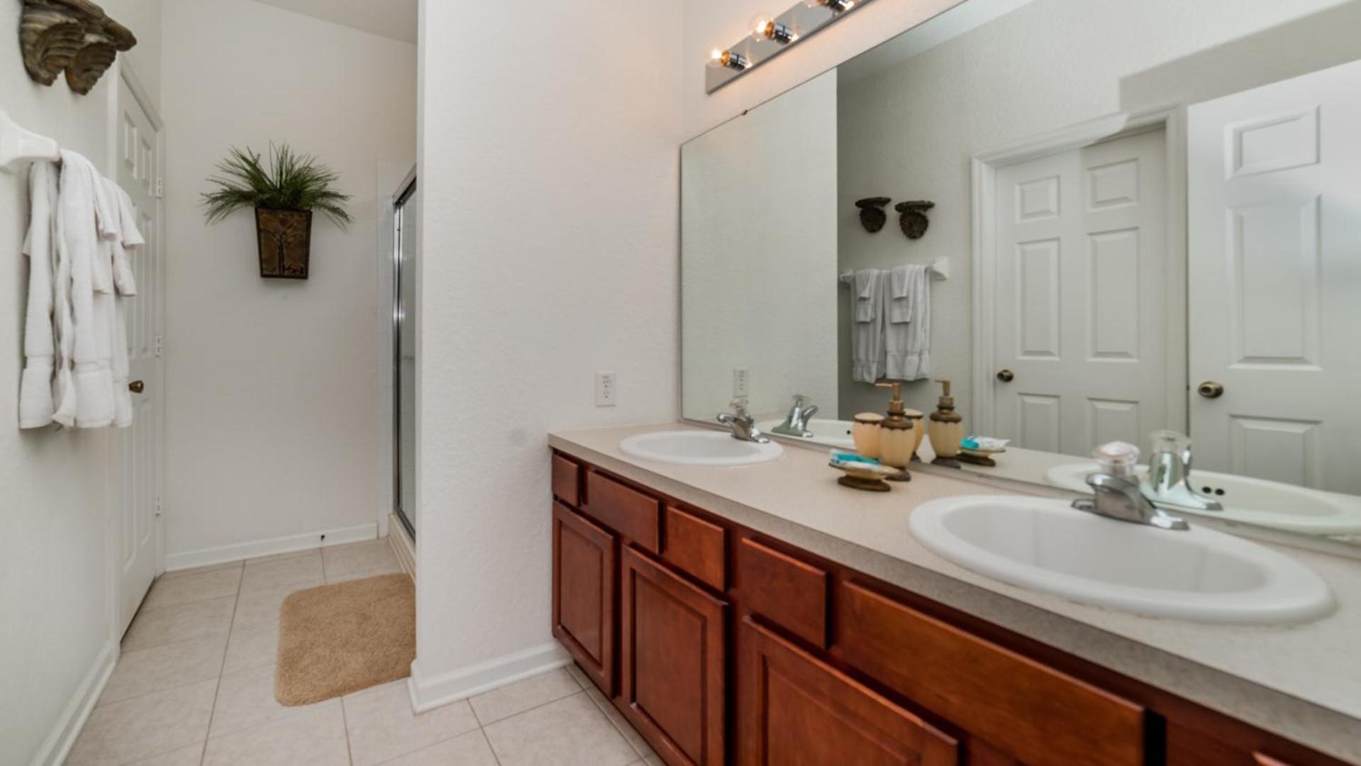 Windsor Hills 1043 By Villa