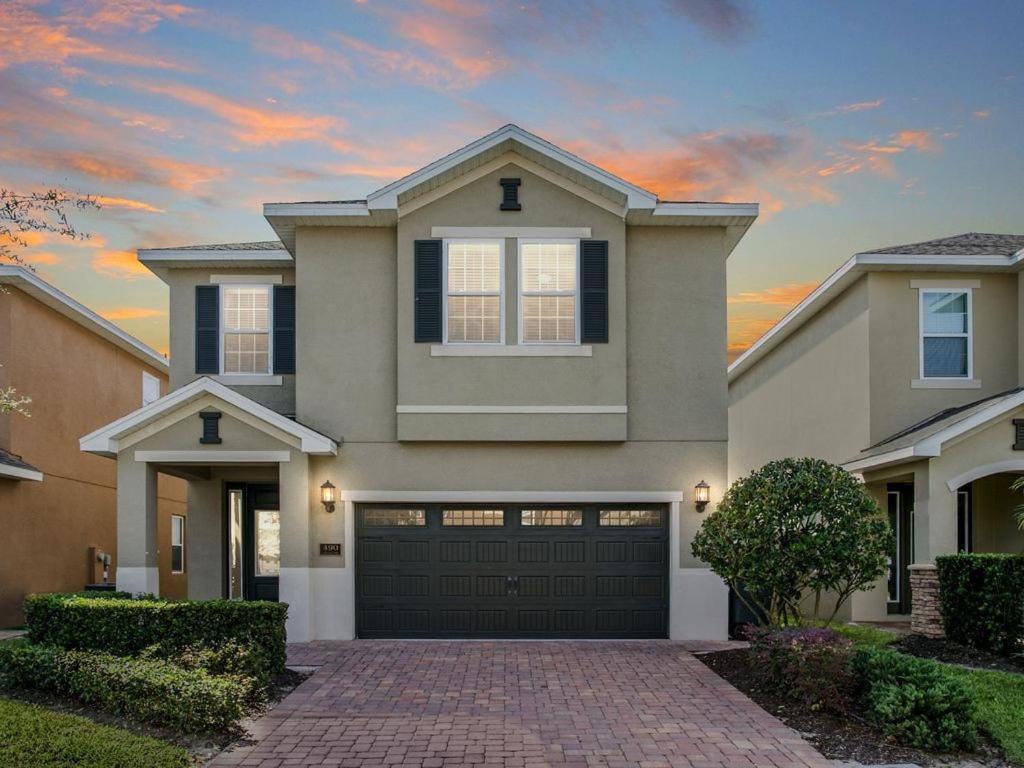 - Encore 571 Villa *