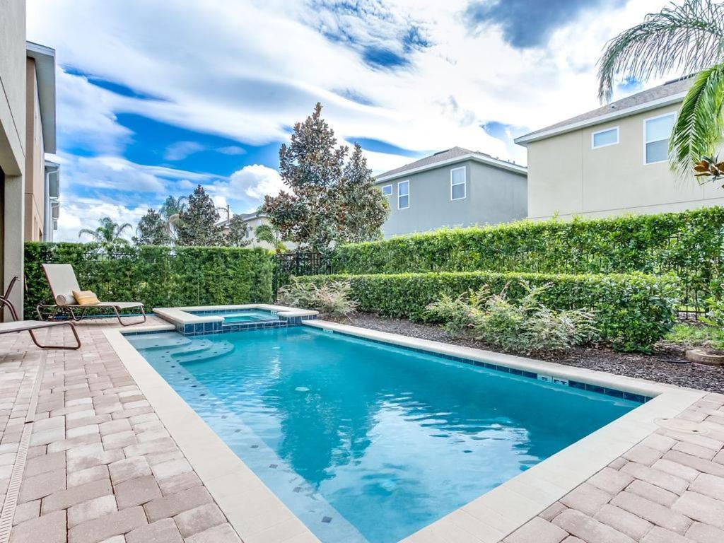 Villa - Encore 571