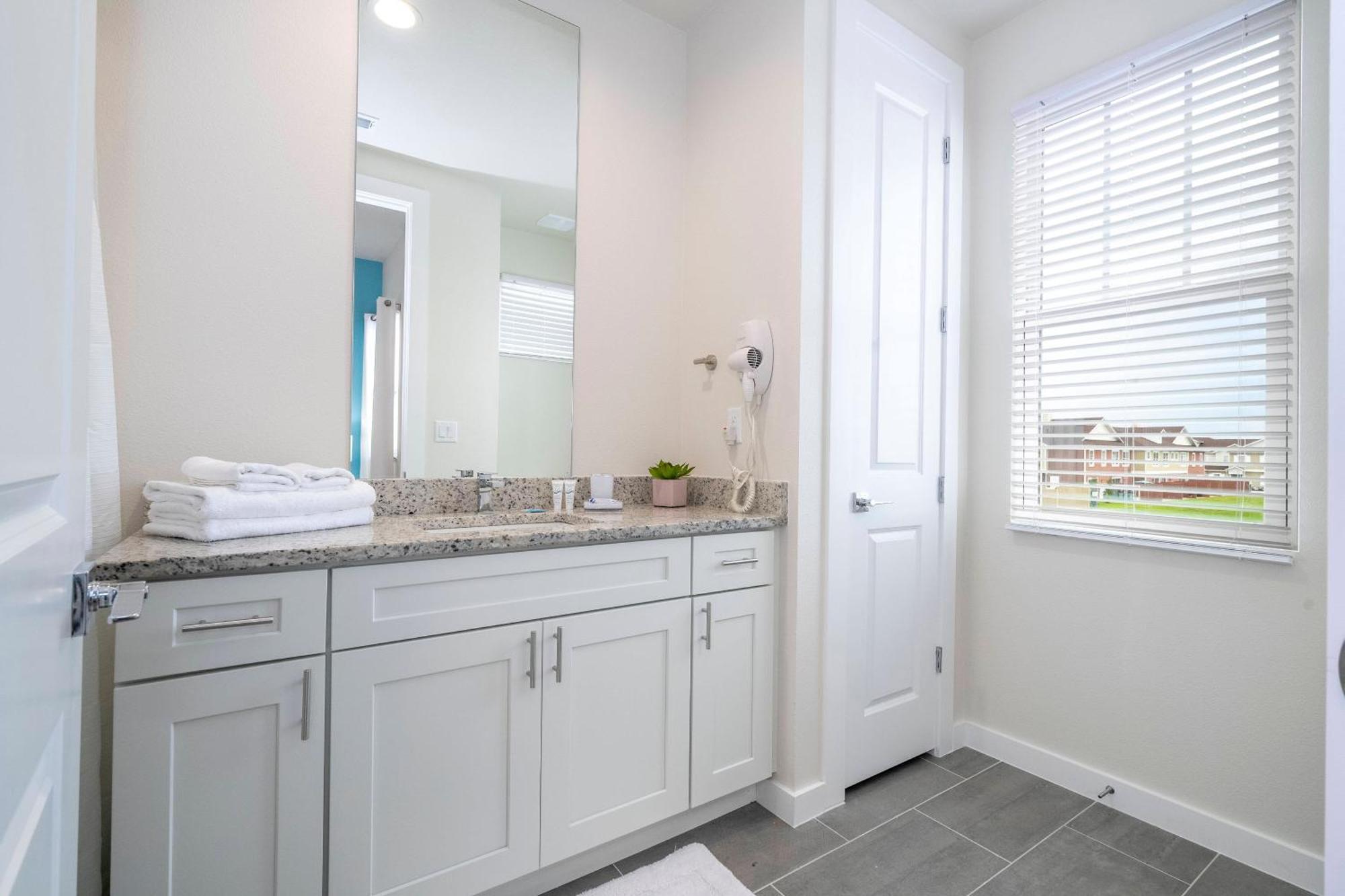 2024 Coastal 3 Near Holiday home Orlando