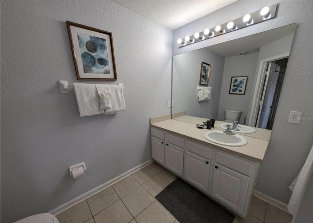 Beautiful 3 Bed Townhome In Windsor Hills Townhouse Holiday home