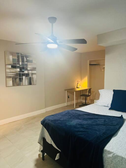 6 Bedrooms Cluethemed Near Parks