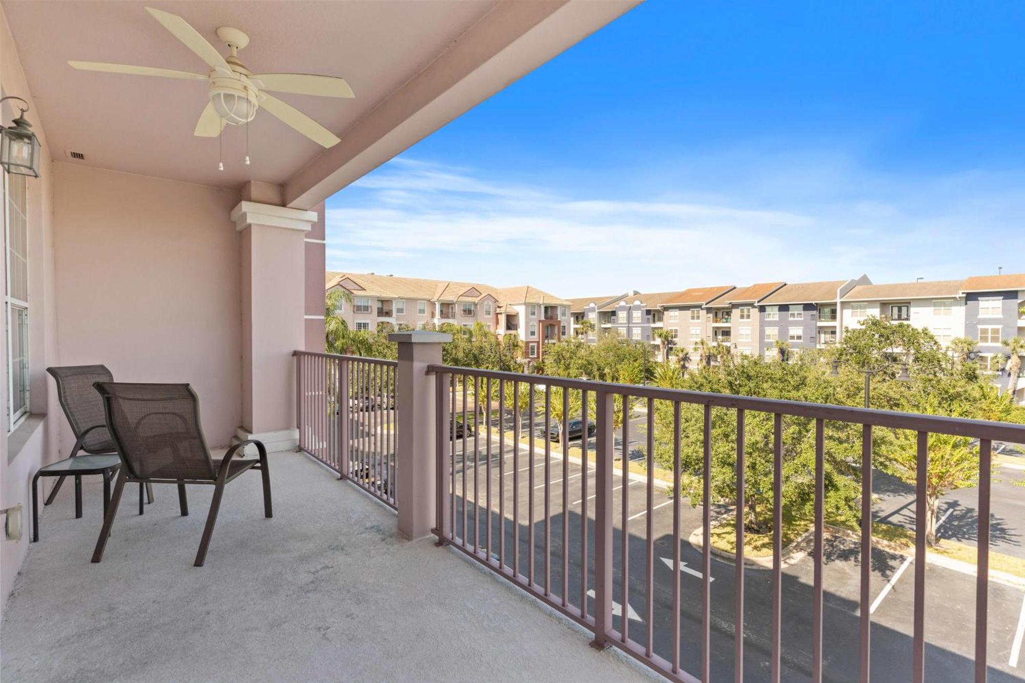 4840 Cayview Avenue 303 *