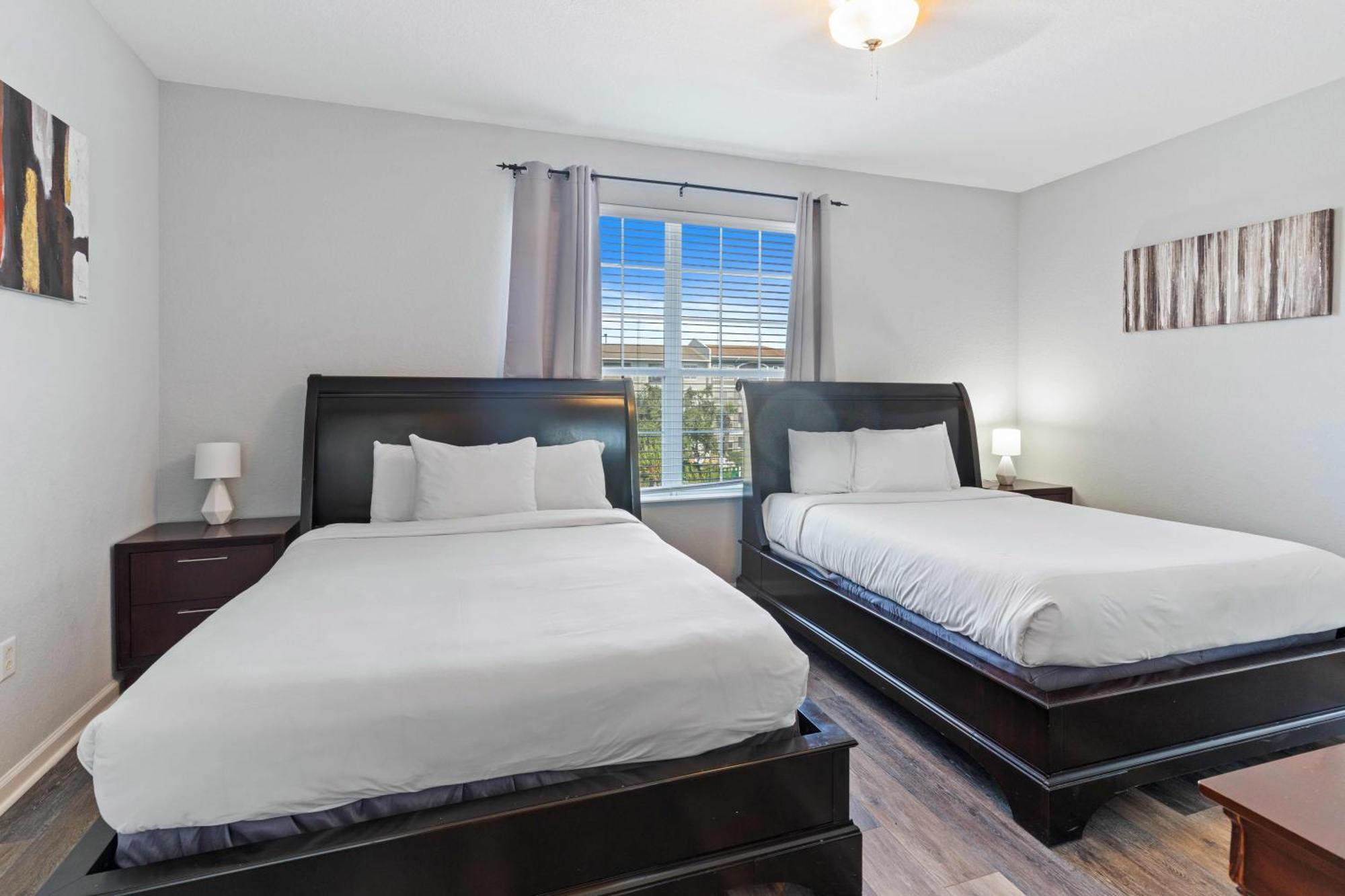Apartment 4840 Cayview Avenue 303 *
