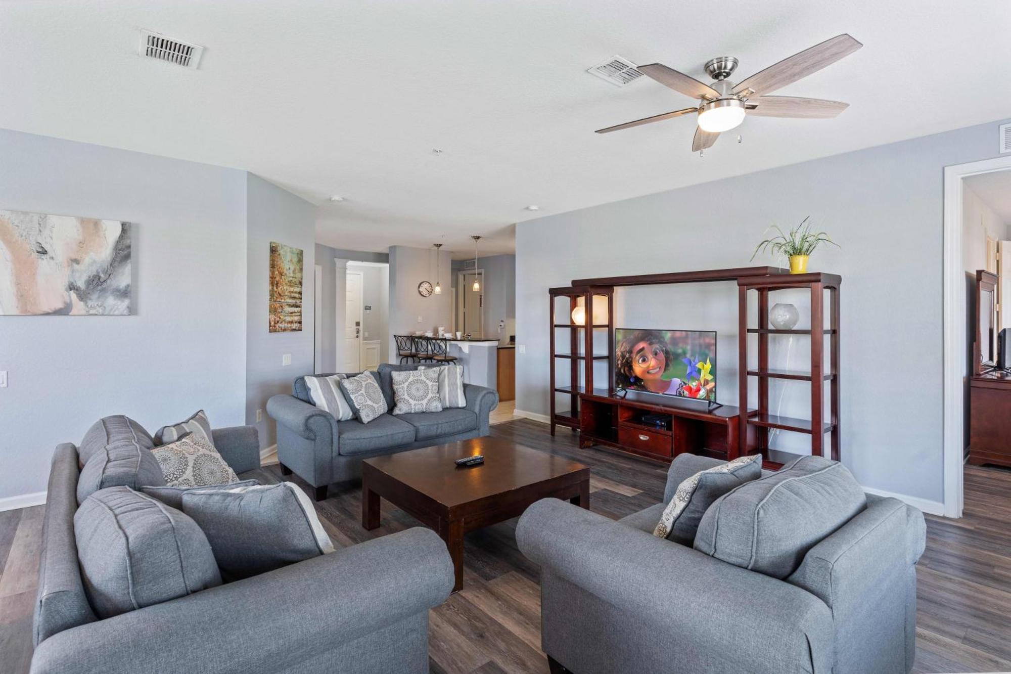 4840 Cayview Avenue 303 Apartment