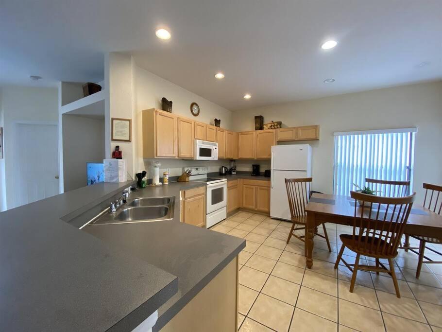 Family Pool In Gated Near Golf -16801 Holiday home *