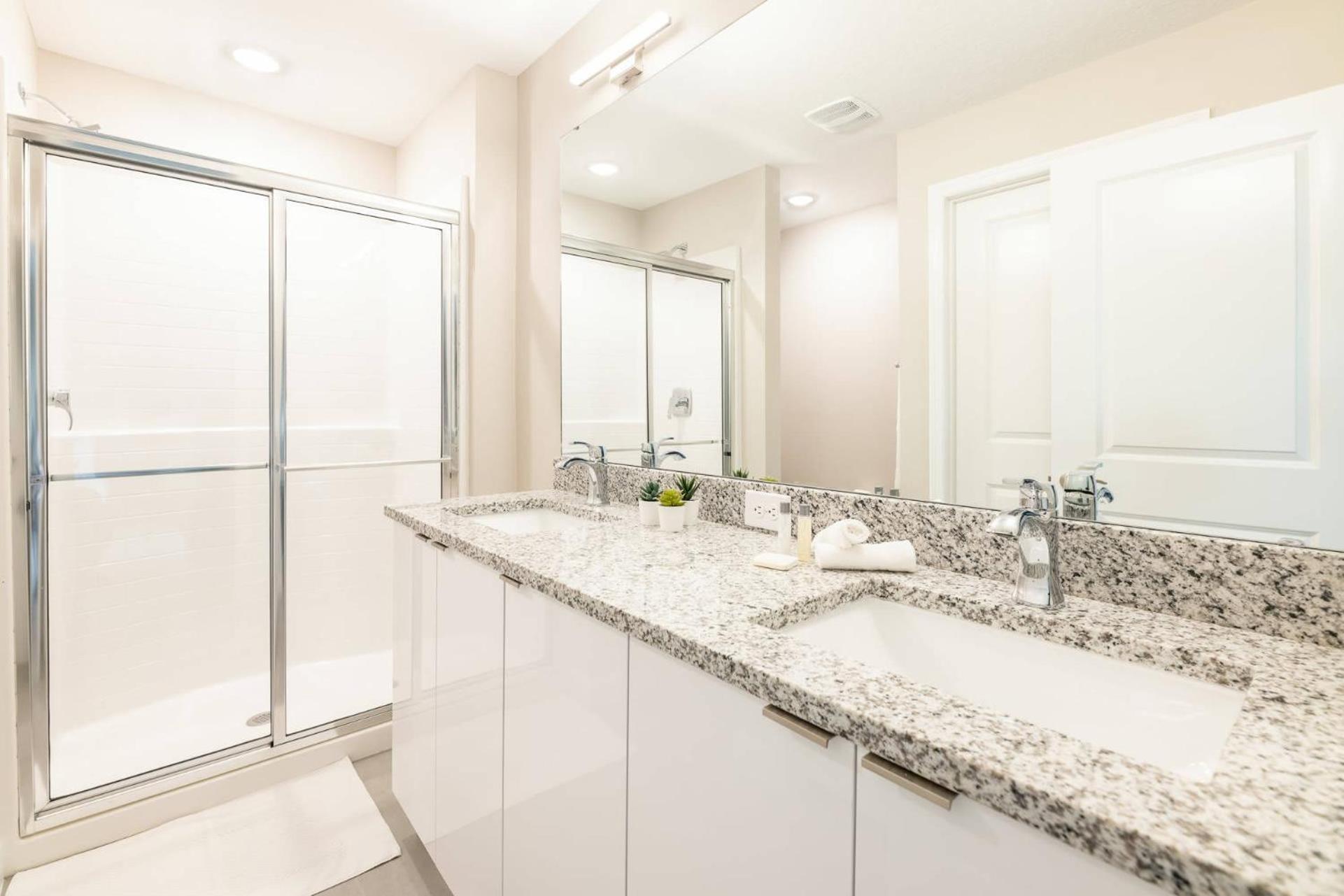 7992 Charming Vacation - 5 Bd