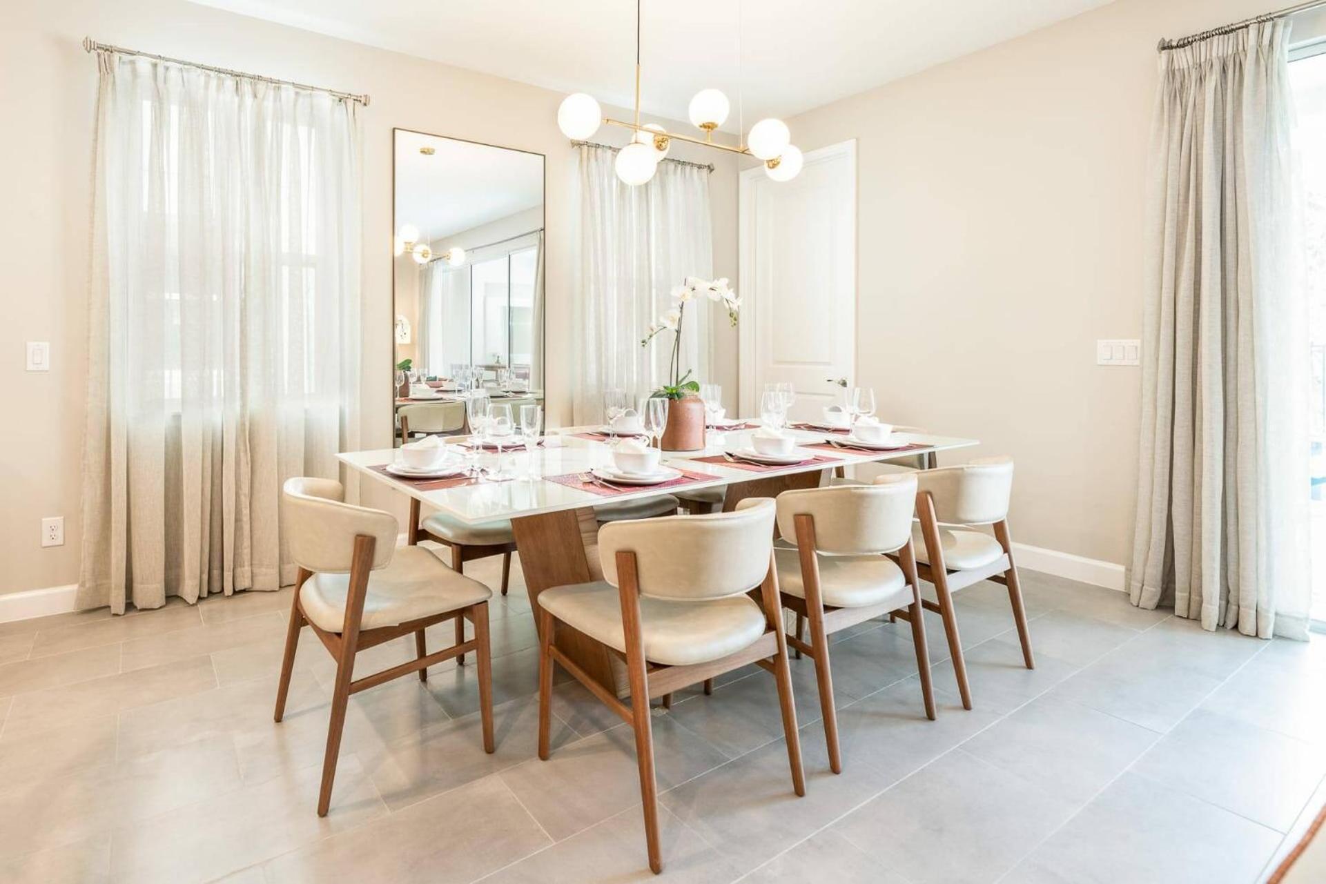 7992 Charming Vacation - 5 Bd * Orlando