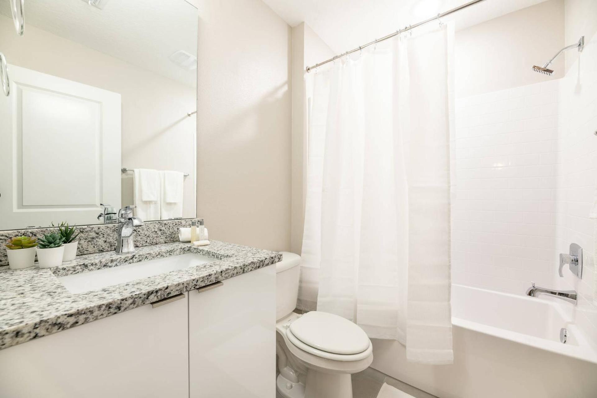 Holiday home 7992 Charming Vacation - 5 Bd