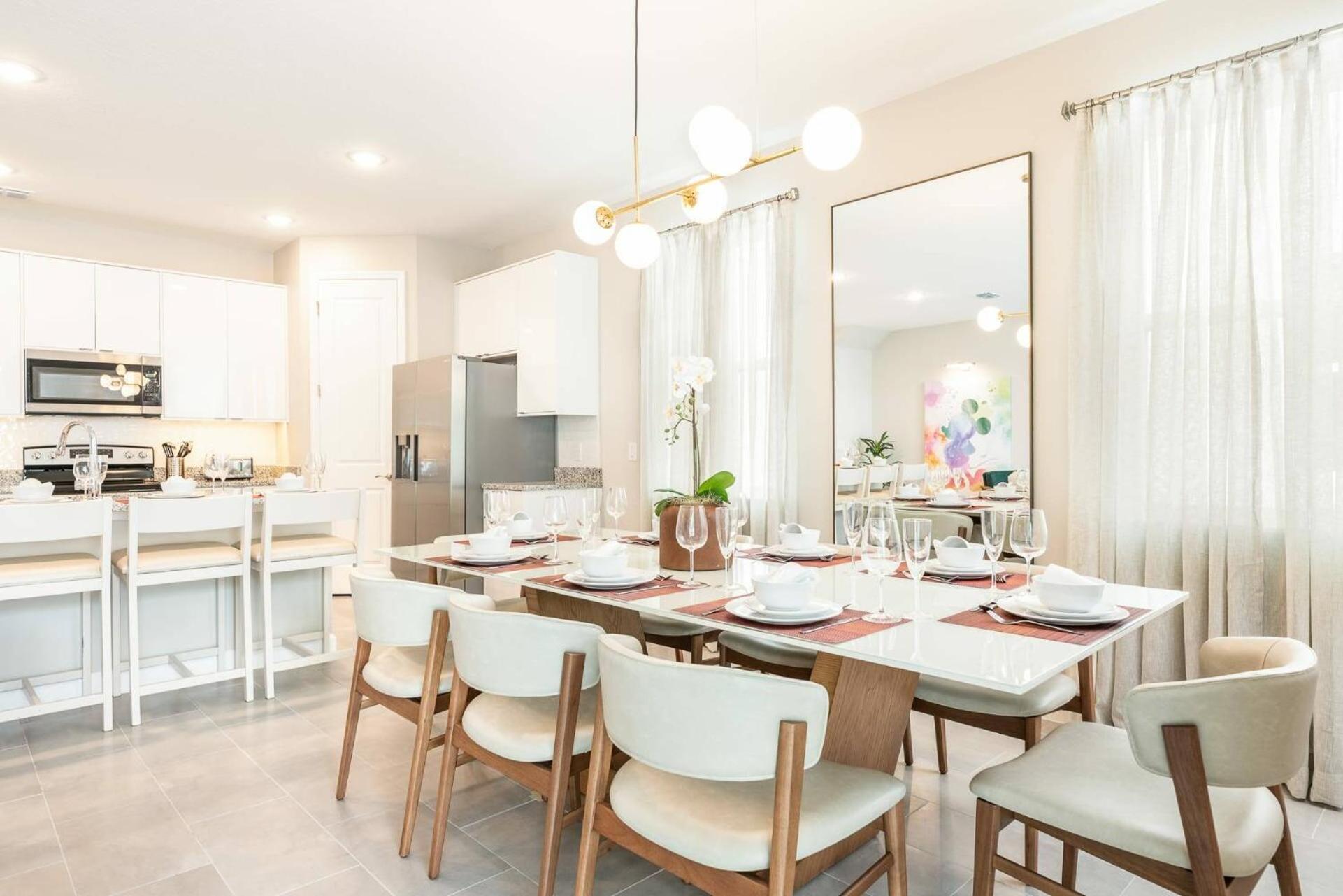 7992 Charming Vacation - 5 Bd Holiday home *