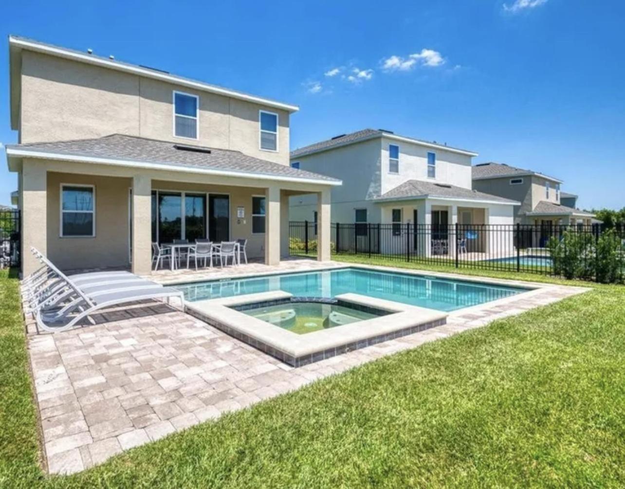 Amazing 4-3 At Reunion!! With Private Pool, Near And Universal!! Holiday home *
