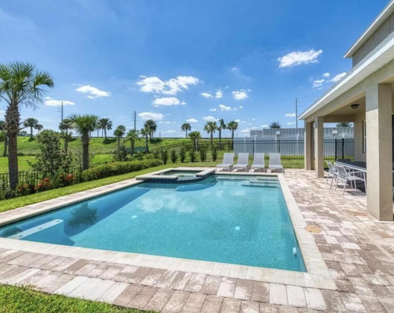 Holiday home Amazing 4-3 At Reunion!! With Private Pool, Near And Universal!!