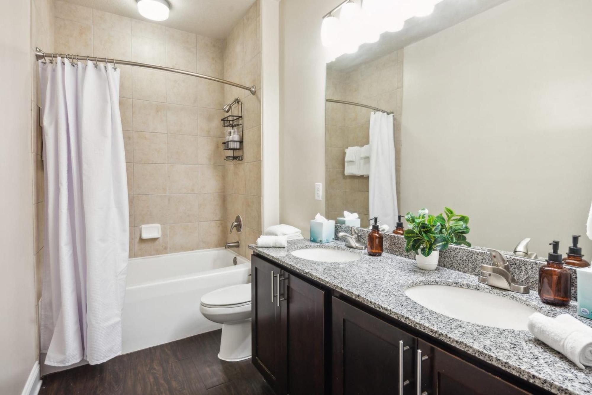 Apartment Discover Vibrant Living At Century Millenia In Orlando!