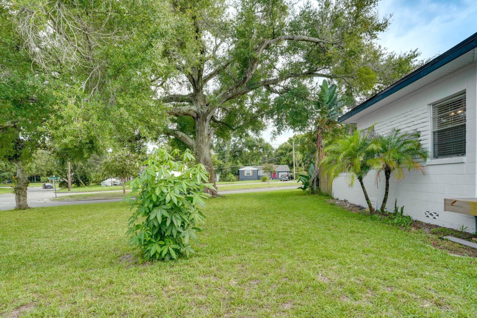 Holiday home Vacation With Yard About 18 Mi To *