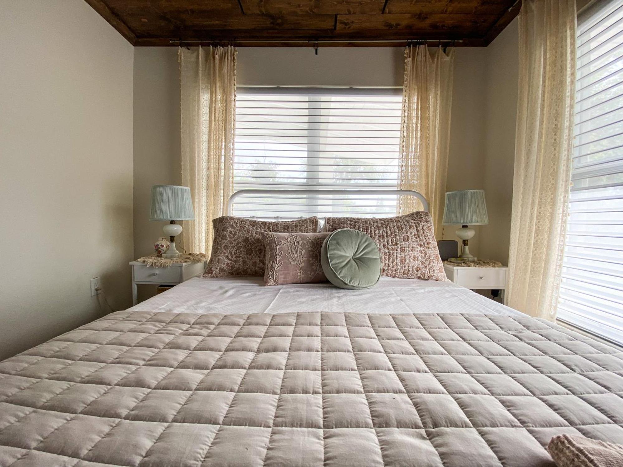 1br 1ba In Historic Park Ave *