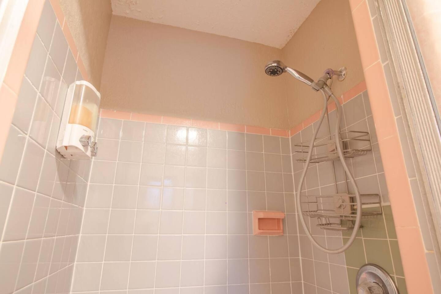 Pet-Friendly 6Br W Fast Wifi Near Downtown! * Orlando