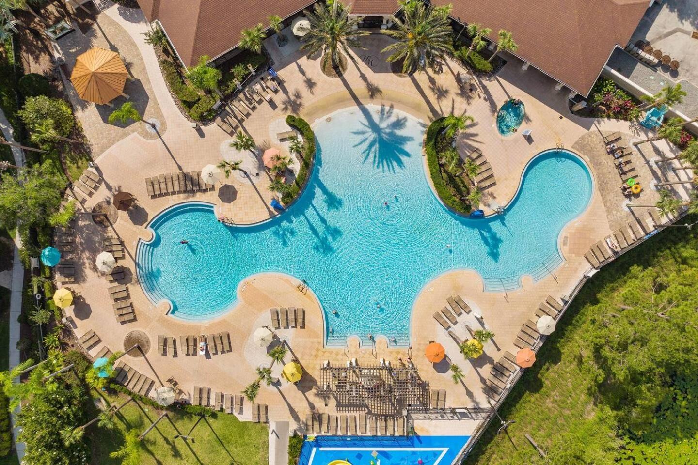 Luxury 3br Retreat Apartment *