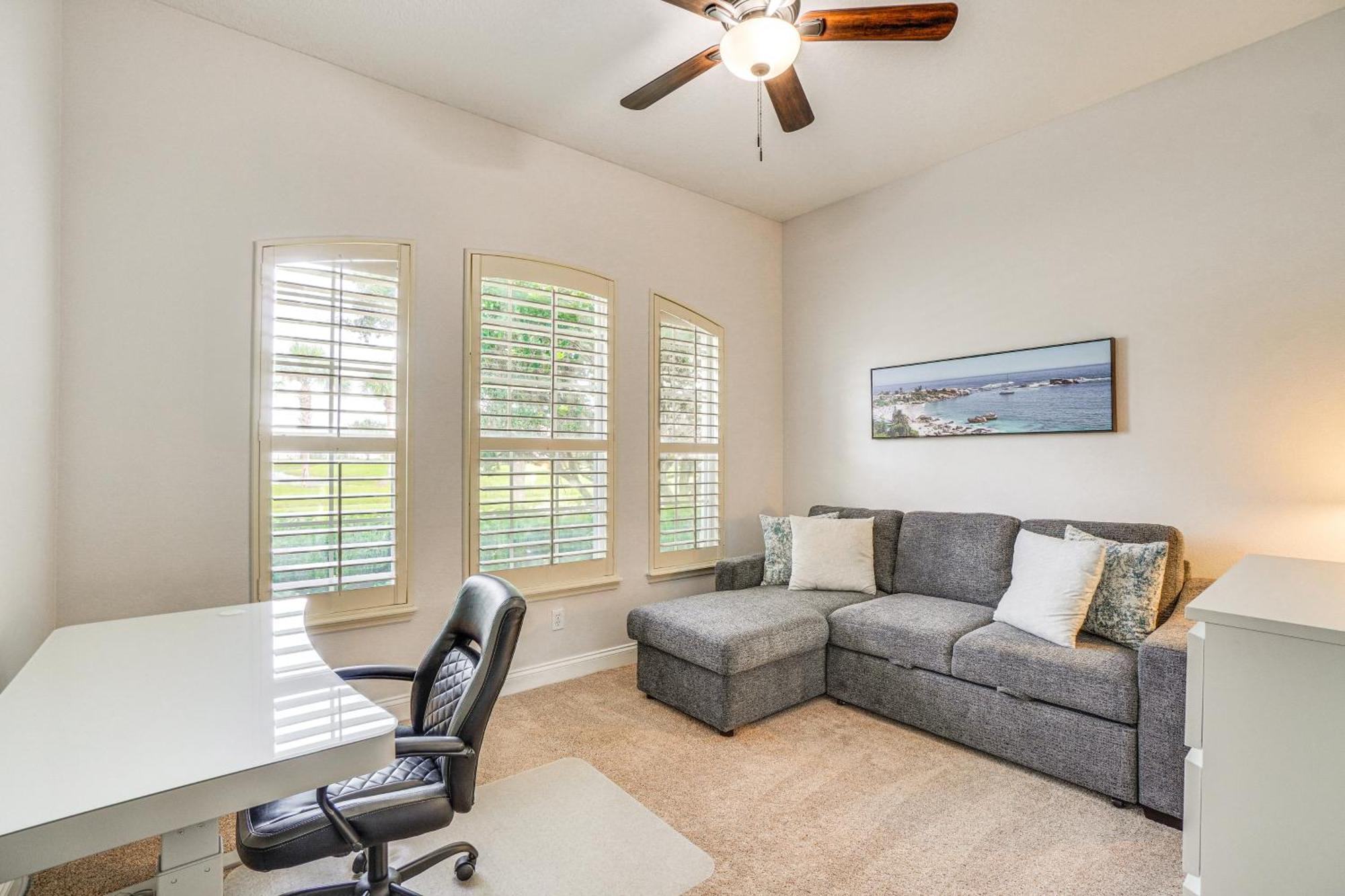 Spacious With Community Amenities! Orlando