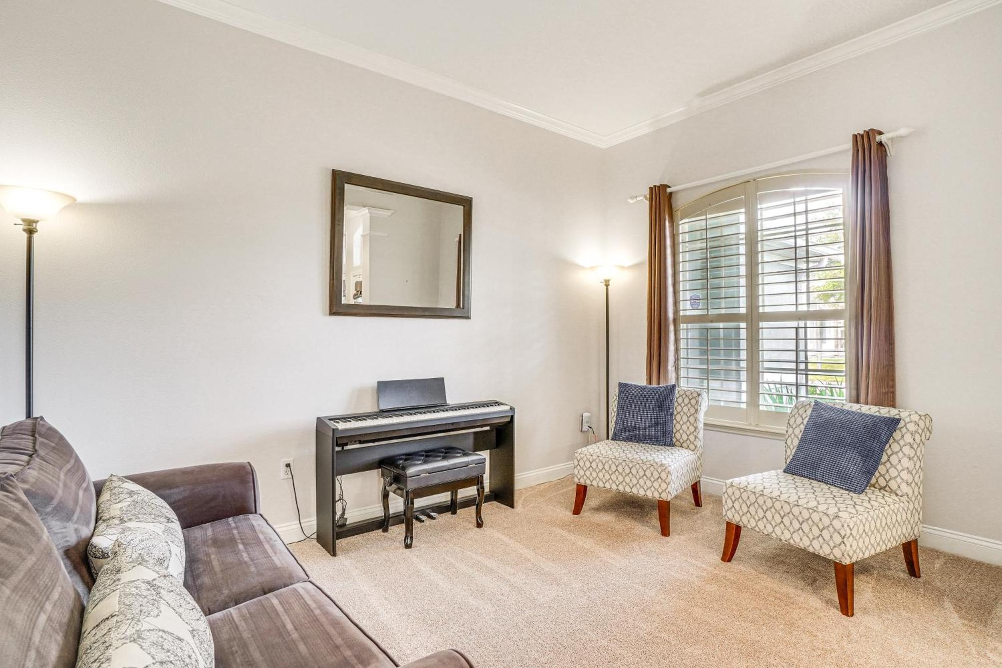 Spacious With Community Amenities! Holiday home *