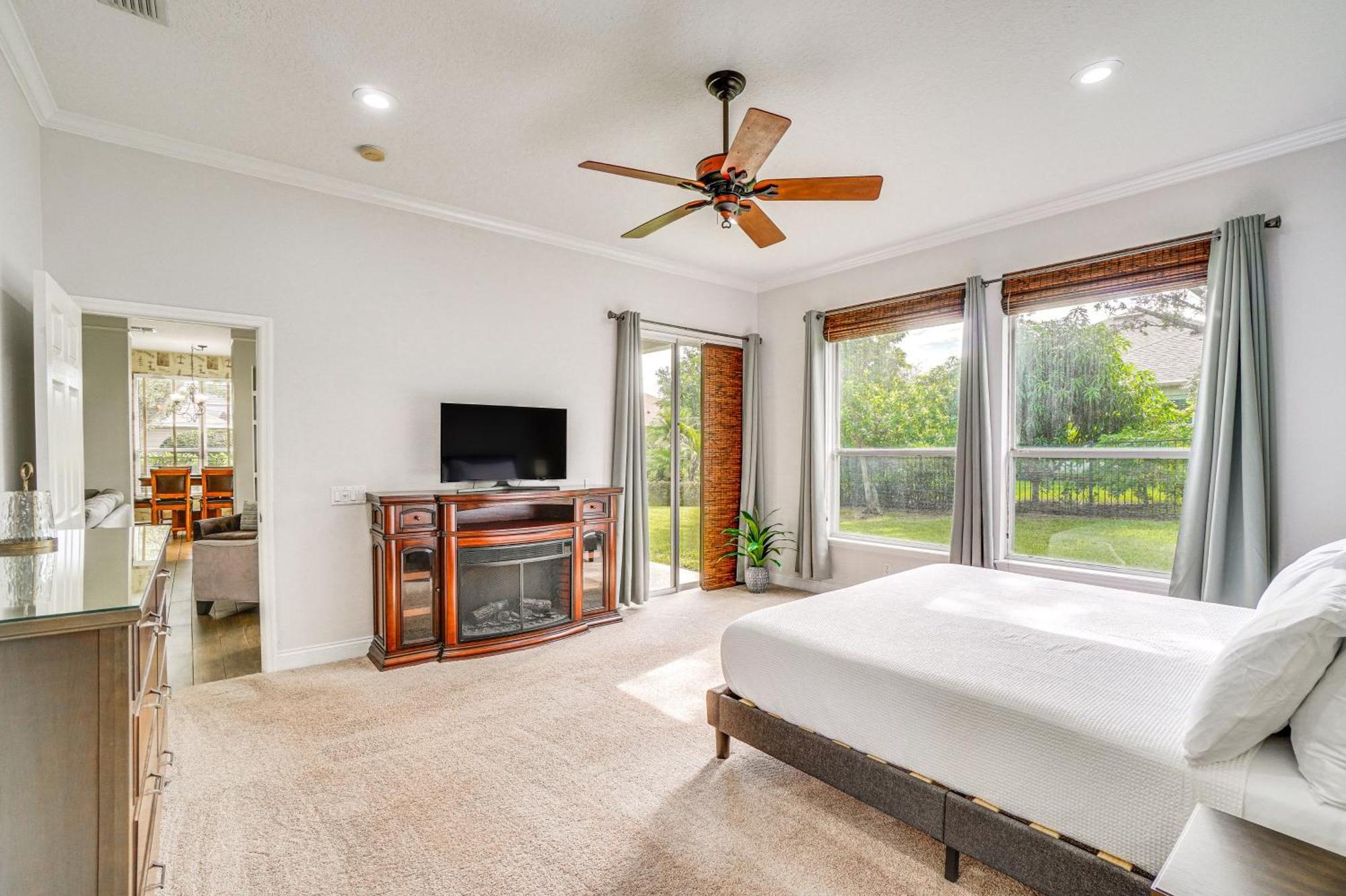 Spacious With Community Amenities! * Orlando