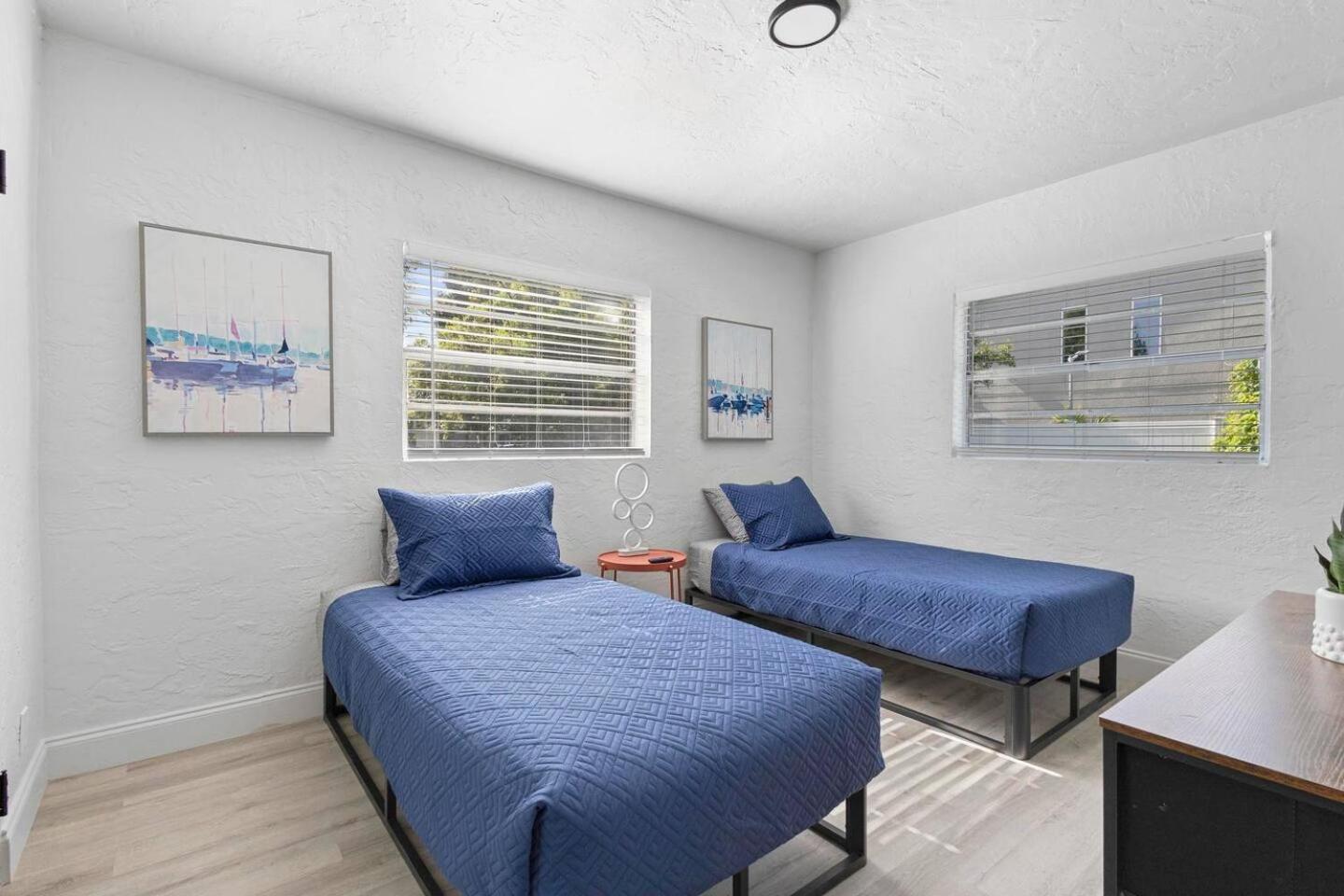 Holiday home Cozy 2Br By Disney Patio, 6 Beds, Pet Ready!