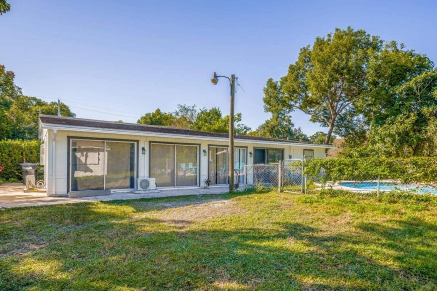 Holiday home 1Br, 3 Beds, Wifi, Pets Ok 20 Min To Disney!