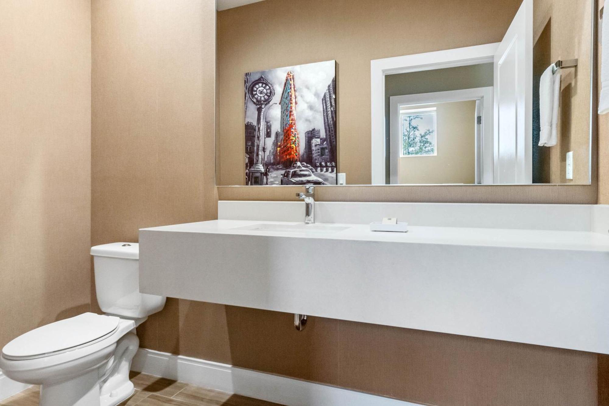 4 Bedroom-4,5 Baths- Magic Village Views 3069 Rw