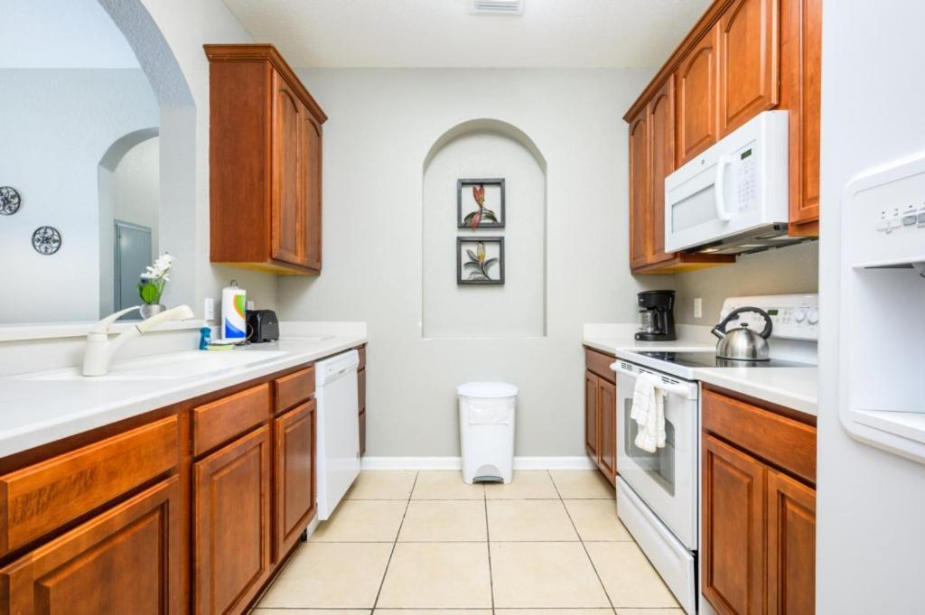 Beautiful Deluxe Condo, Vista Cay - 3024 Apartment