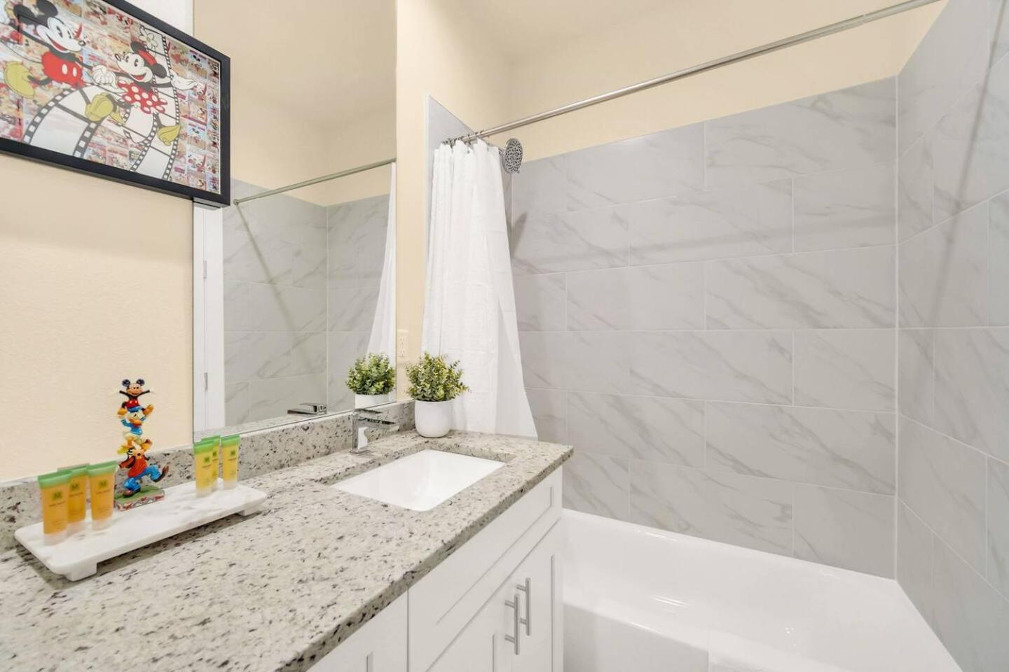 3bd 3ba Themed House Near Holiday home