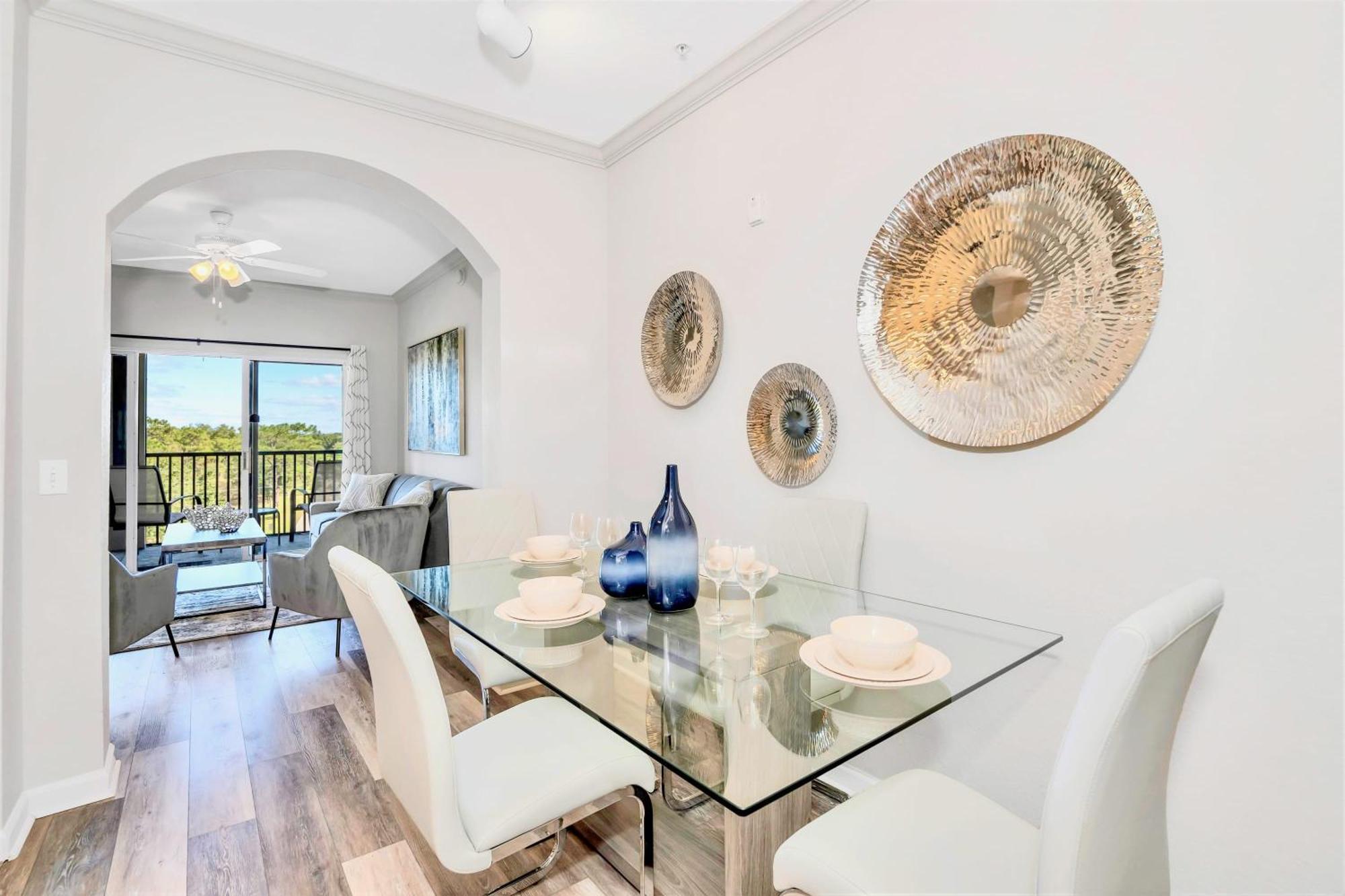 Stunning 3br Near - Pool And Hot Tub! Holiday home