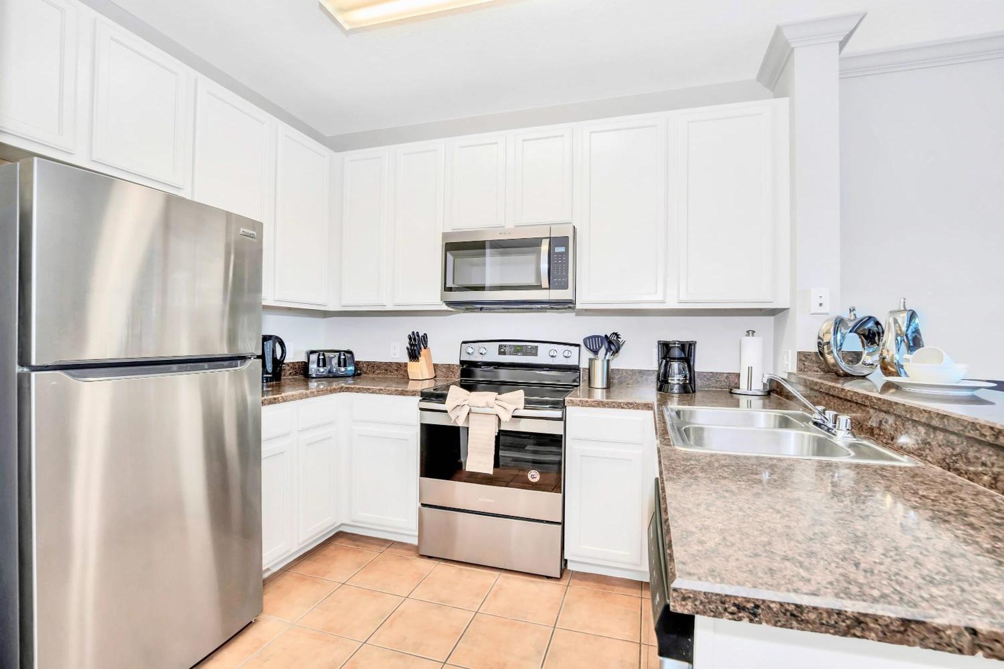 Holiday home Stunning 3br Near - Pool And Hot Tub!