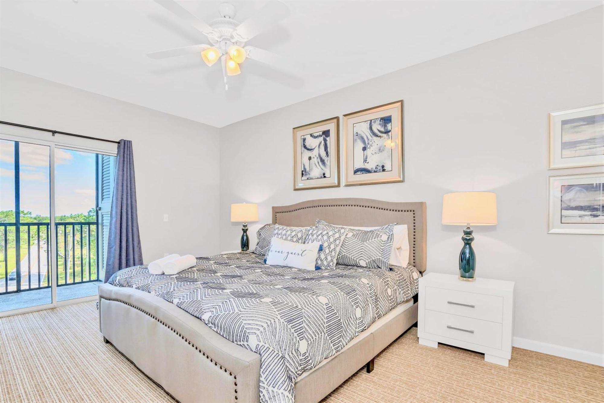 Stunning 3br Near - Pool And Hot Tub! Holiday home *