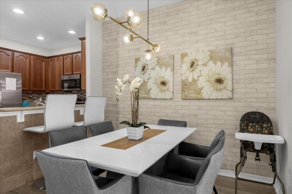 3 Bedrooms - 2 Bathrooms - Oakwater 7528 Pw *