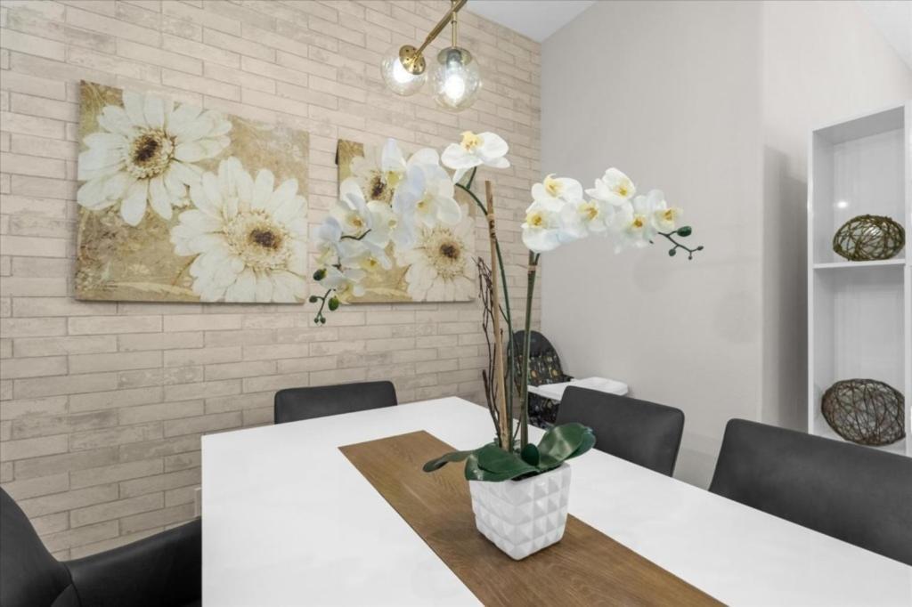 Holiday home 3 Bedrooms - 2 Bathrooms - Oakwater 7528 Pw