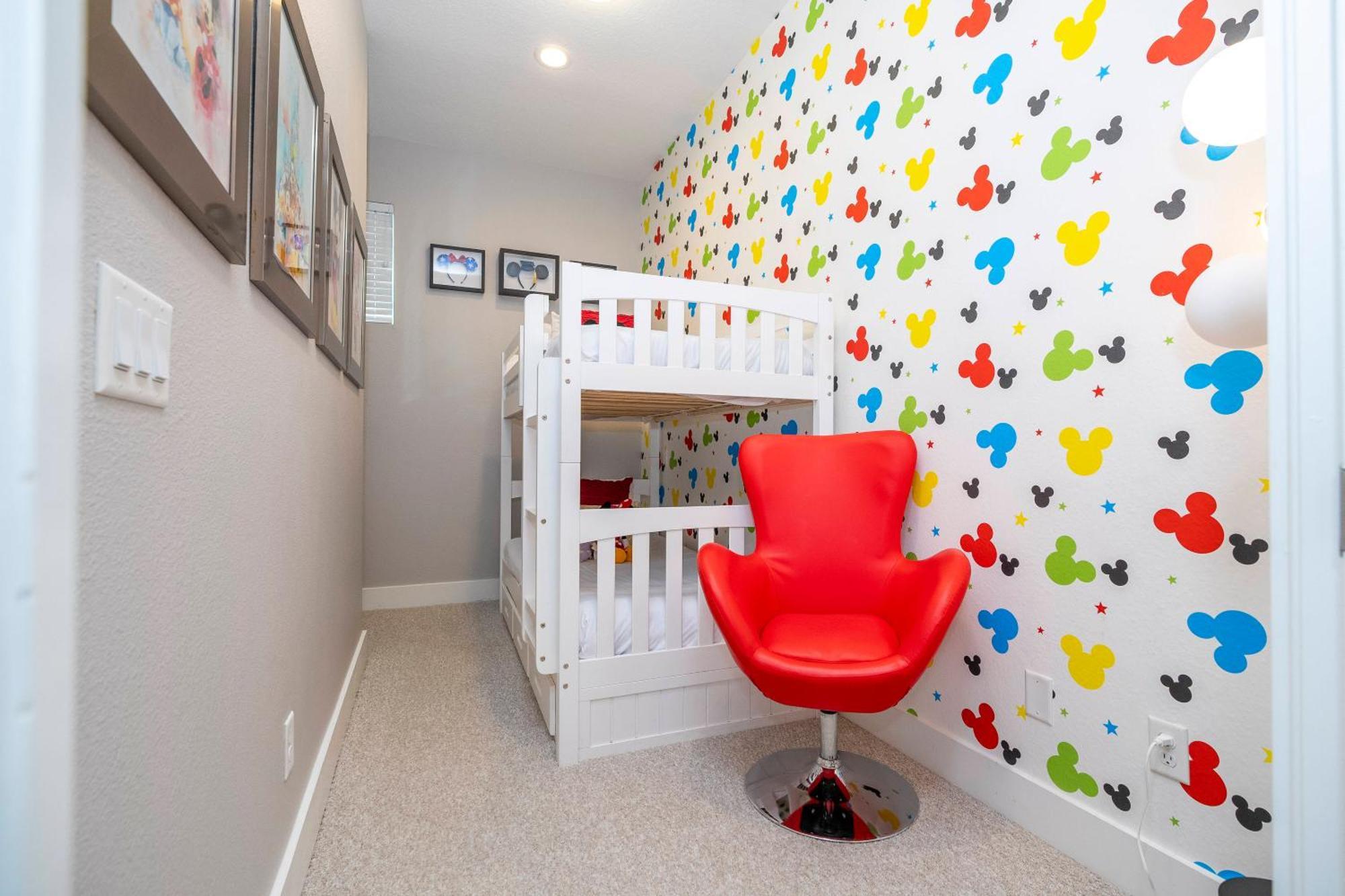 Gorgeous New 4 Beds Dream 5 Min To