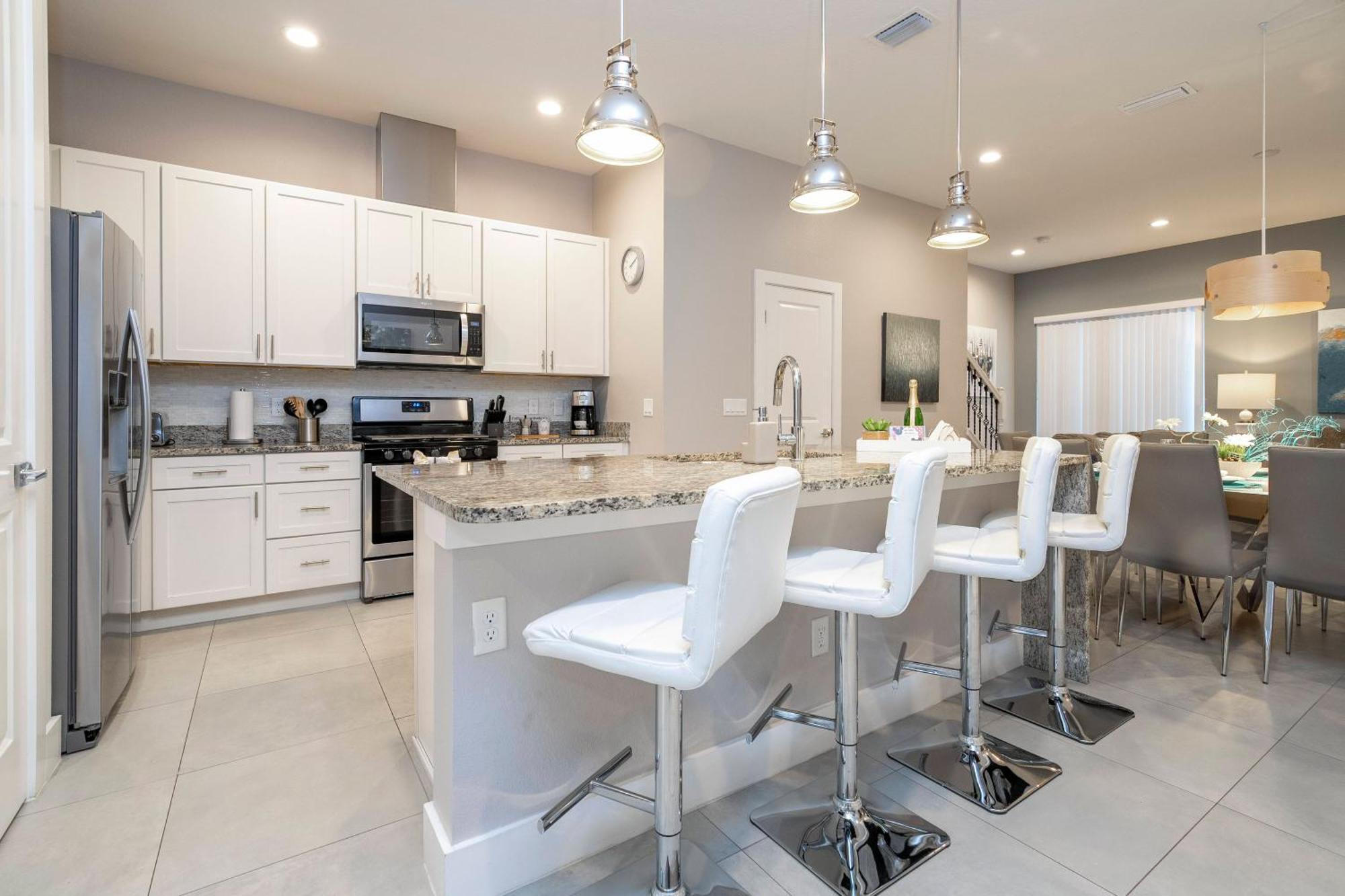 Gorgeous New 4 Beds Dream 5 Min To