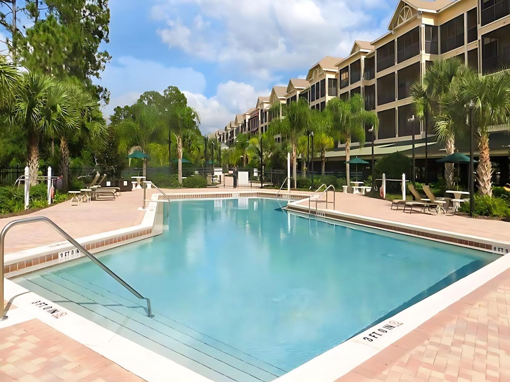 Cozy 2br - Private Balcony - Near Holiday home Orlando