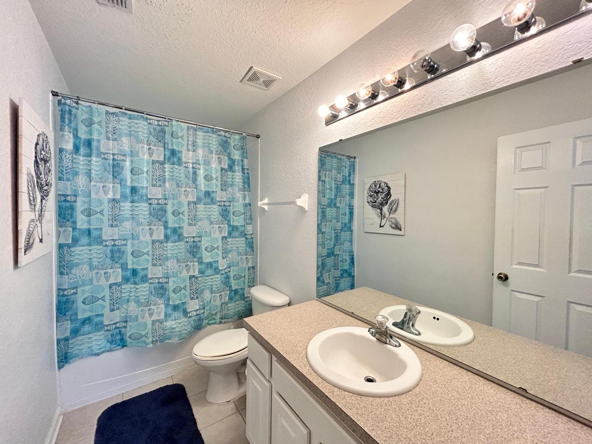Sunshine Oasis, Spacious 5bd Retreat With Private Pool Holiday home