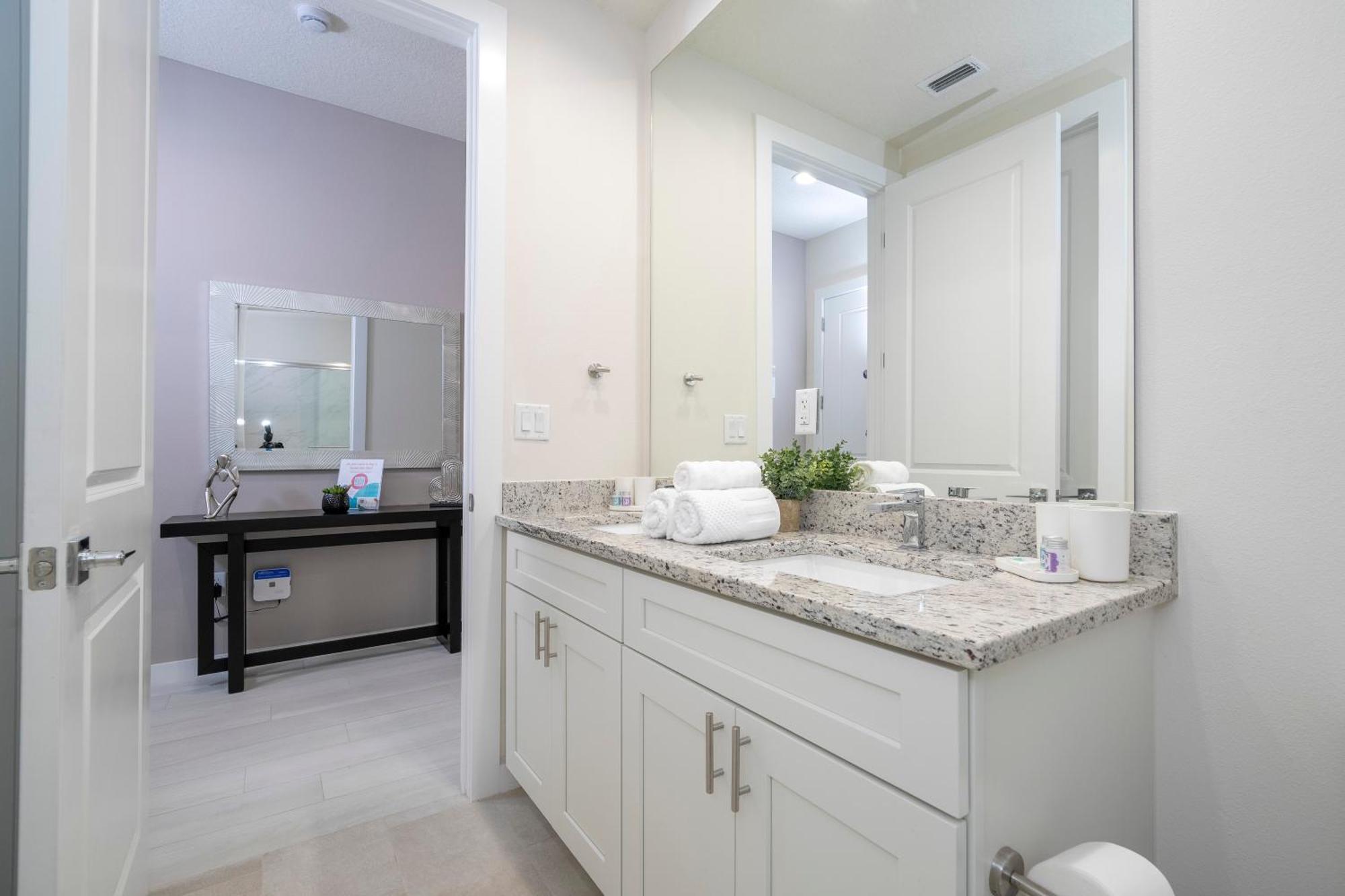 Stylish 2024 Brand New 3br 10 Min From Disney Villa *